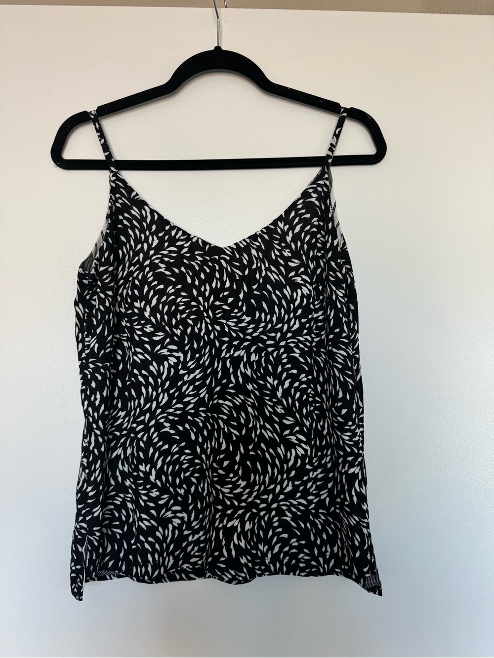 White House Black Market Reversible V-Neck Camisole Top